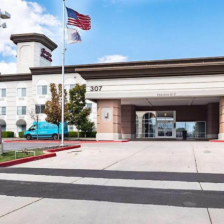 Hampton Inn & Suites Salt Lake City Airport Exterior foto