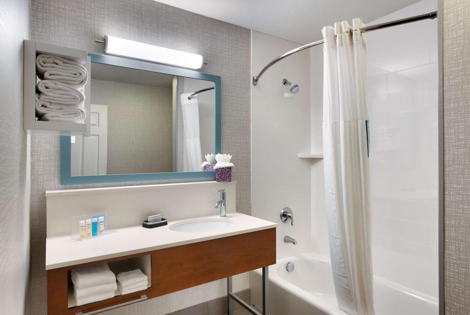 Hampton Inn & Suites Salt Lake City Airport Exterior foto