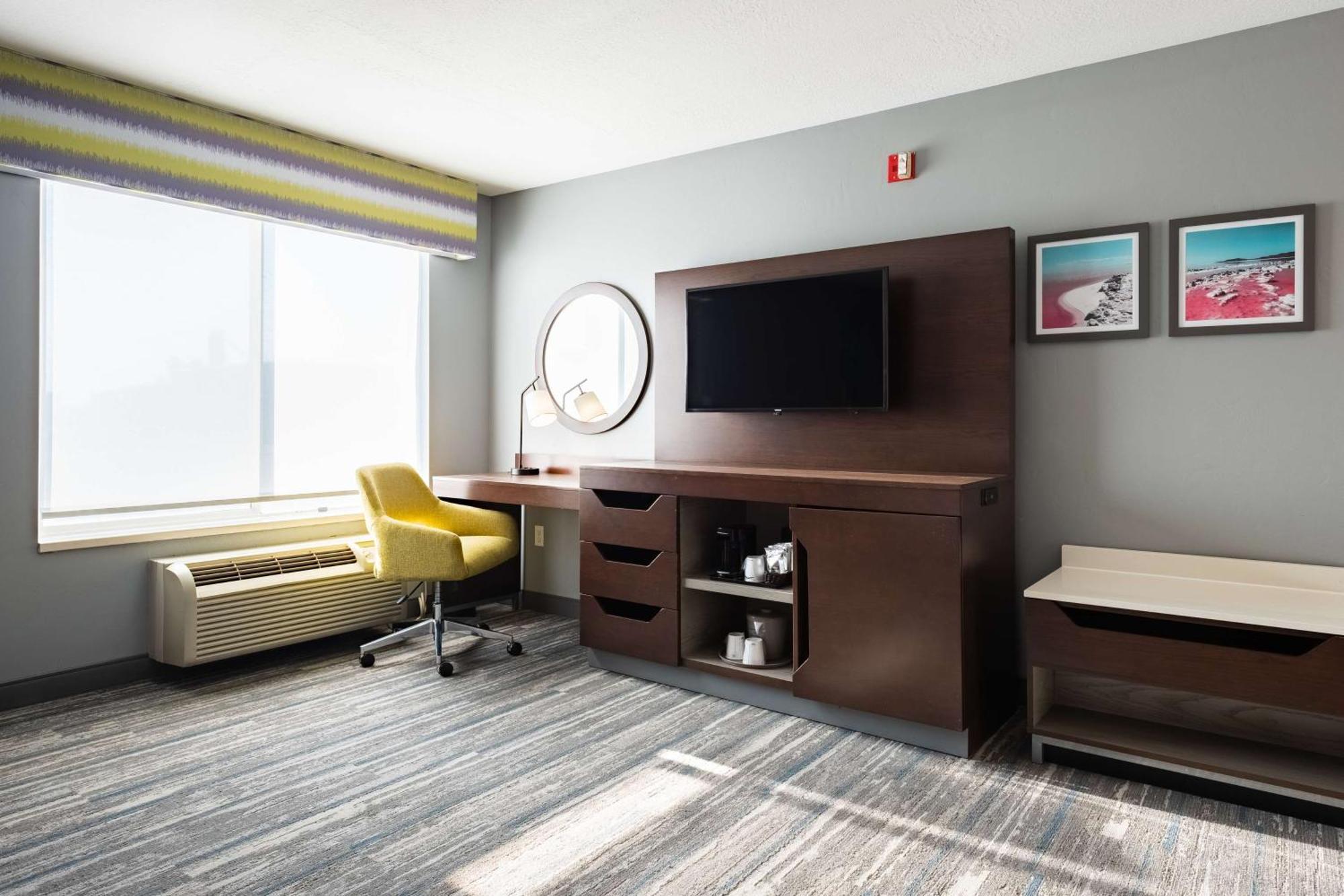 Hampton Inn & Suites Salt Lake City Airport Exterior foto