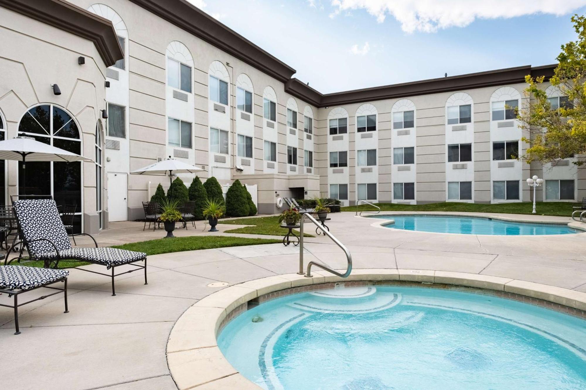 Hampton Inn & Suites Salt Lake City Airport Exterior foto